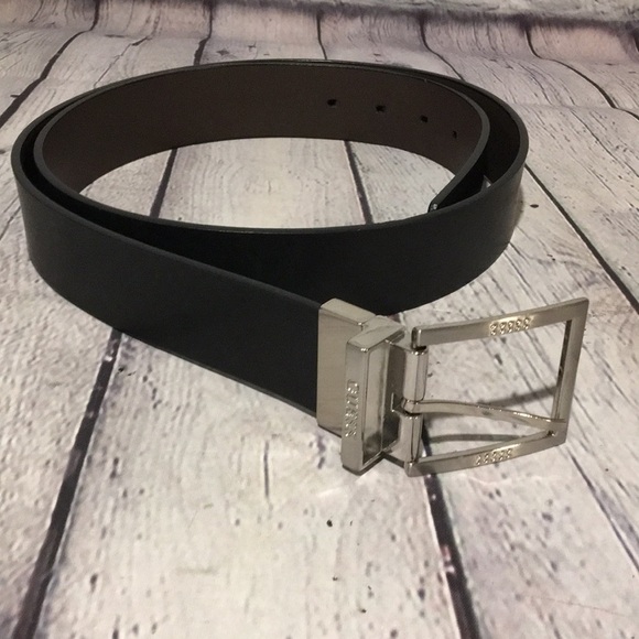 Guess Mens black belt with silver tone hardware Sz 42 🪬 like new! - Picture 1 of 4
